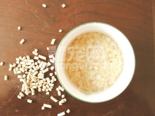乳猪饲养阶段，用好料才能提升效益，掌握这些实践结果助你养猪！