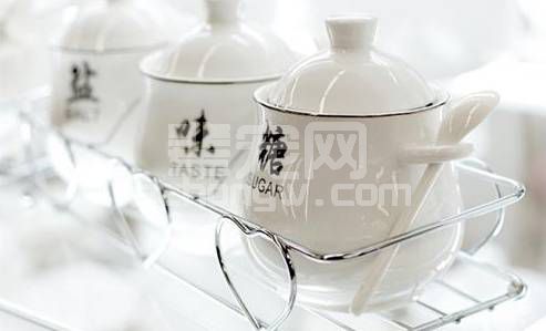 养猪小窍门：增重靠技术 育肥有门道