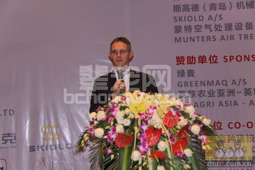 董事 Hans Aae：高产丹麦母猪营养解密
